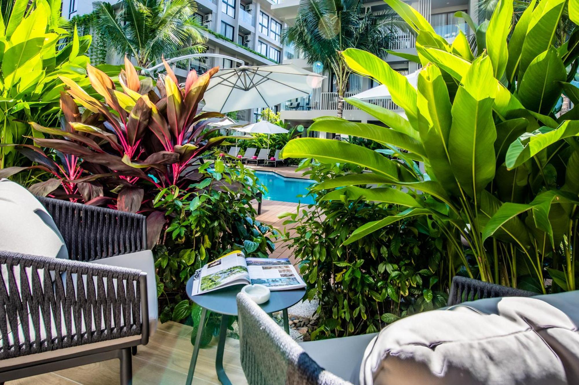 Diamond Resort Phuket Official Account Pantai Bang Tao Bagian luar foto